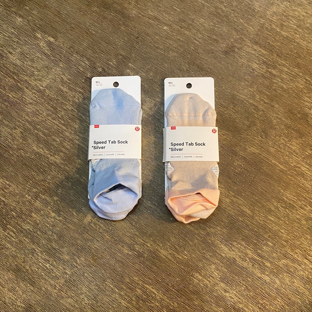 Lululemon 🍋 Speed Tab Sock *Silver NEW - Picture 2 of 3